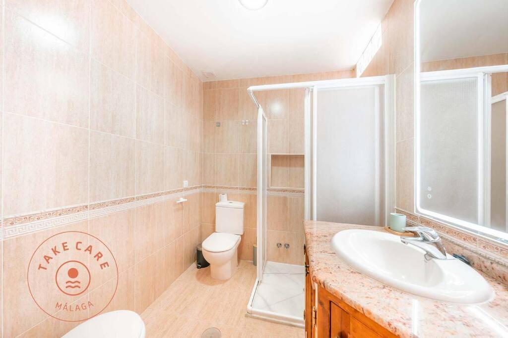 Spacious Home With Lovely Garden - Tcm Rincon de la Victoria Bagian luar foto