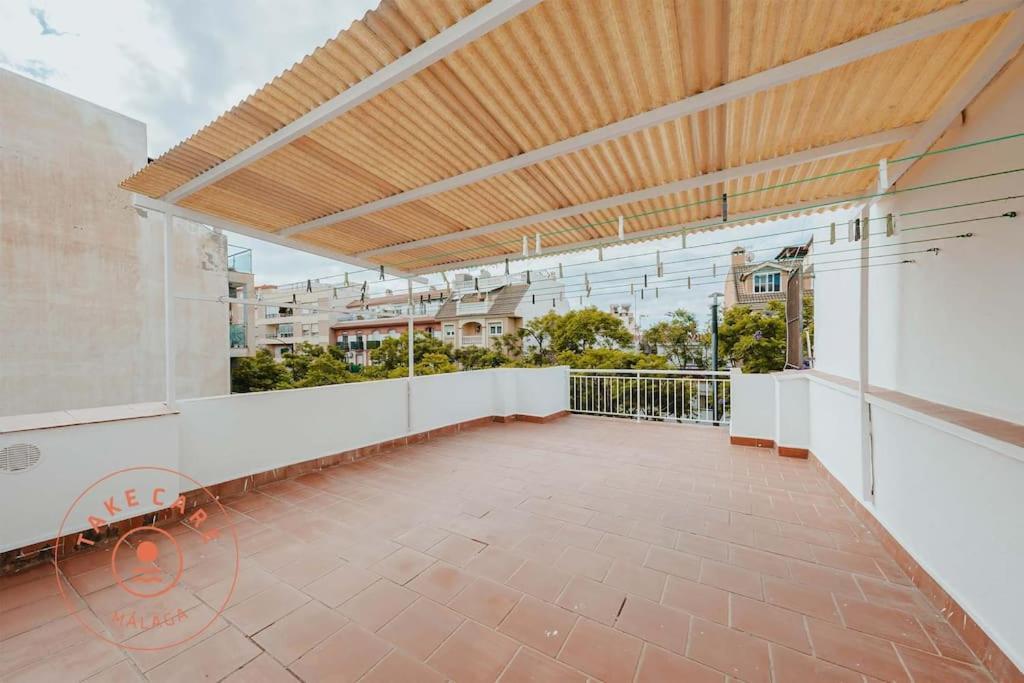 Spacious Home With Lovely Garden - Tcm Rincon de la Victoria Bagian luar foto